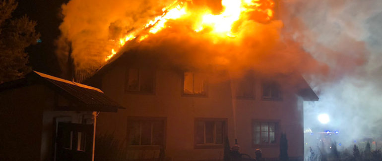 Масштабна пожежа на Іршавщині: рятувальники врятували трьох монахів