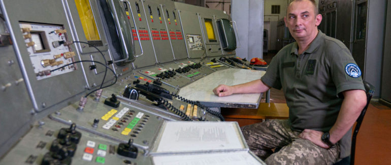 Ядерні ракети, НЛО та космічне сміття: за чим стежить засекречена база РЛС поблизу Мукачева