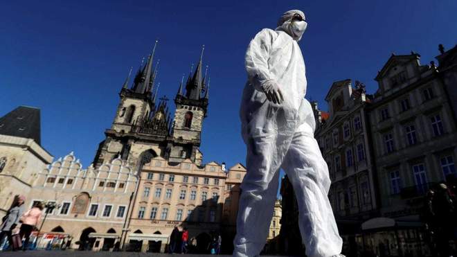 Закарпатцям на замітку: Чехія оголосила про початок другої хвилі пандемії коронавірусу