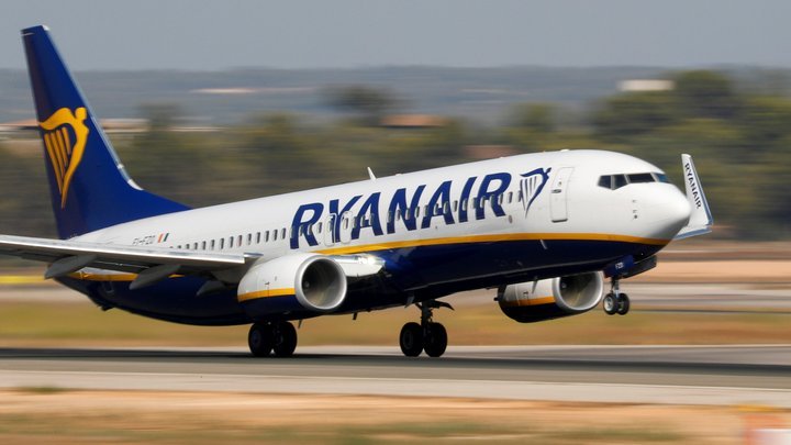Коронавірус дає про себе знати: Ryanair скасував майже всі рейси в Україну в другій половині вересня