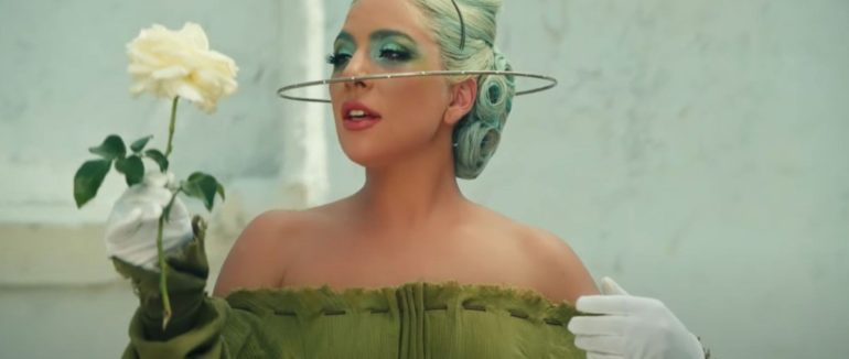 Надихаються класикою: Леді Гага зняла кліп за мотивами фільму легендарного Сергія Параджанова