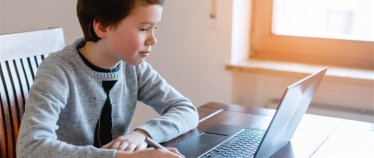 Карантинні реалії: відомо, скільки мають тривати уроки під час дистанційного навчання