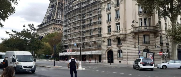 Замінування Єйфелевої вежі: людей евакуйовано