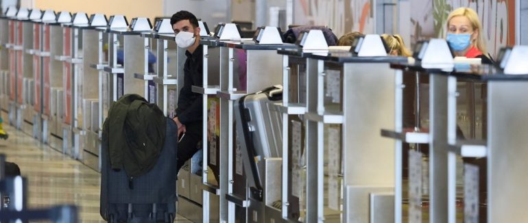 Україна в червоній зоні: відсьогодні для українців відкриті 52 країни