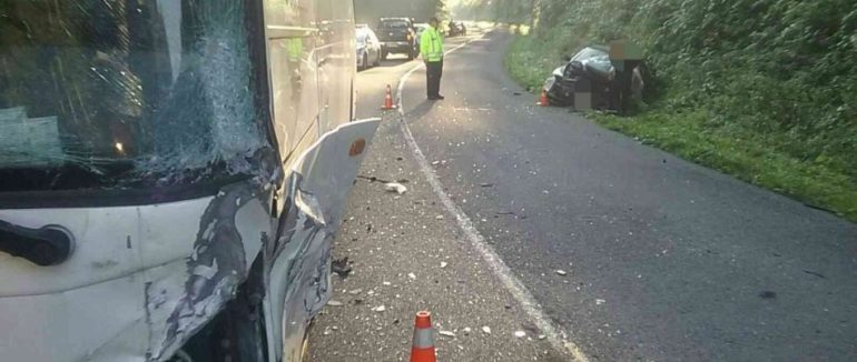 Залучали навіть вертоліт: ДТП у Словаччині за участі автобуса та двох автомобілів