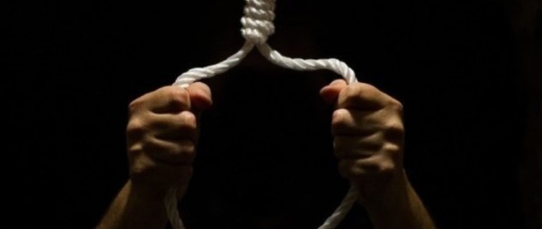 Загадкові обставини смерті: ексзаступника Іршавської РДА знайшли у петлі