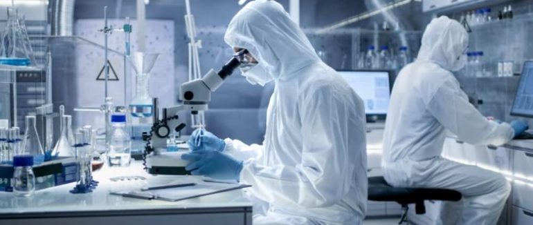 Польща заявила про створення перших у світі ліків від COVID-19