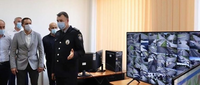 “Безпечне Закарпаття” – відеоспостерження та розпізнавання автомобільних номерів: поліція Закарпаття презентувала новий проєкт