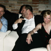 Скандальний продюсер: Королева Єлизавета II позбавила Харві Вайнштейна ордена Британської імперії