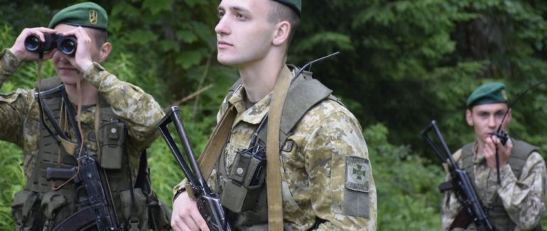 “Шпигун” на українсько-угорському кордоні: на Закарпатті затримали тютюнового контрабандиста