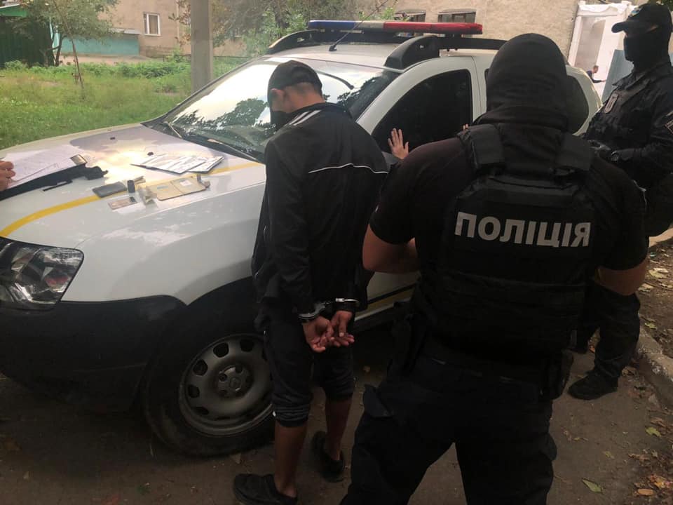 На Закарпатті затримали молодого наркоторговця