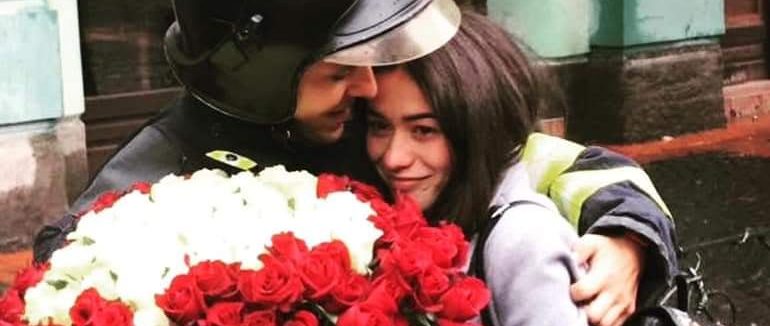 101 троянда та пожежна машина: оригінальне освідчення у Мукачеві