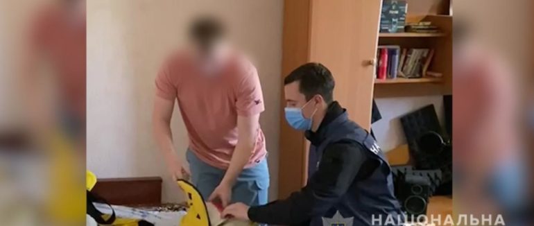 Поліція затримала 27-річного підозрюваного, що виготовляв та розповсюджував дитячу порнографію