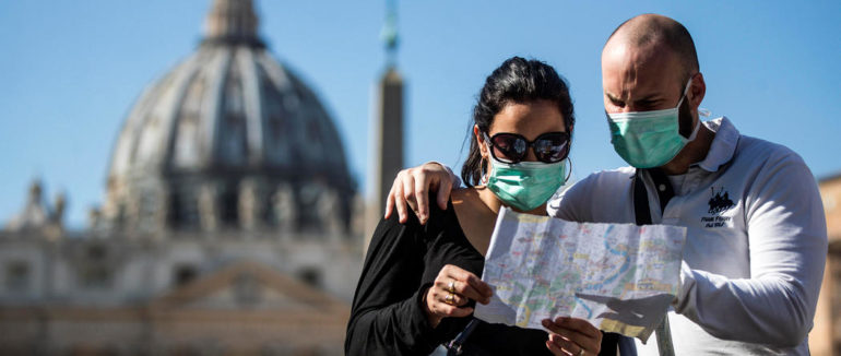 Не допоміг навіть внутрішній туризм: за час карантину українці подорожували вдвічі рідше