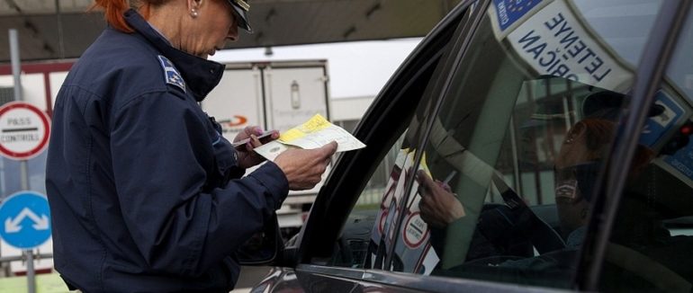 Закарпатські черги на кордоні: на КПП “Тиса” стоїть майже сотня авто. Більше трьох сотень на КПП “Лужанка”