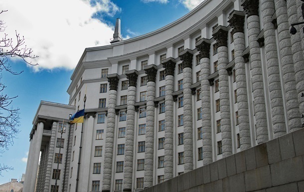 Президент дозволив скасувати обмеження щодо зарплат у держкомпаніях