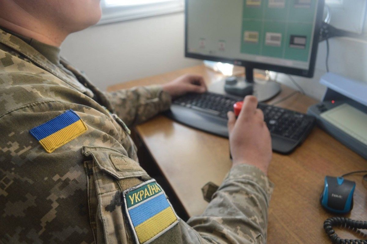 На КПП "Ужгород - Вишнє Нємецьке" та "Чоп - Загонь" запрацює електронна черга перетину кордону