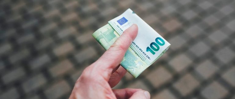 Порушив карантин – плати: у Німеччині сплатили 3 мільйони євро “карантинних” штрафів