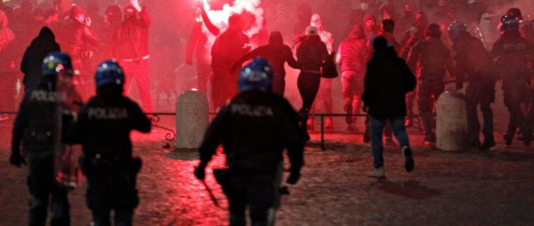 На тлі посилення карантину спалахнули протести в Італії