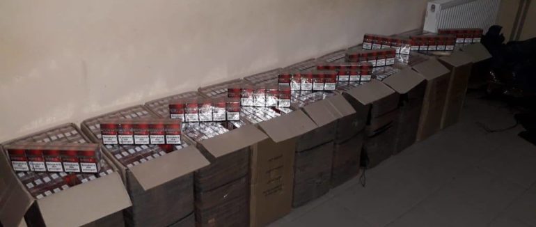 Майже 5 тисяч пачок безакцизних сигарет: на Закарпатті зупинено нову партію контрабанди
