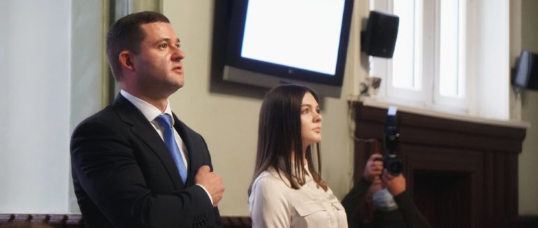 Секретарем Мукачівської міської ради обрано Яну Чубирко