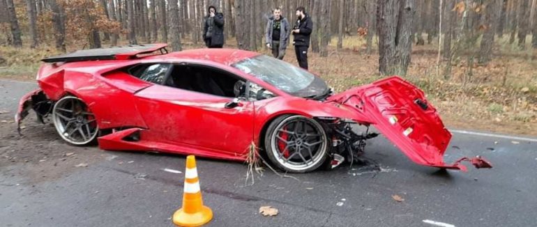 Розігнався до 200 кілометрів: під час зйомок фільму на Київщині розбився спорткар Lamborghini