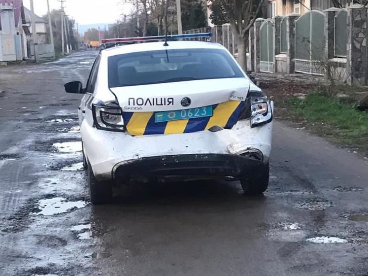 П’яна ДТП на Мукачівщині: внаслідок аварії постраждав поліцейський