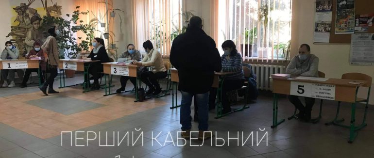 В Ужгороді стартував другий тур місцевих виборів