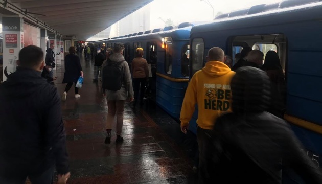 Визначено три найбільш небезпечні місця поширення коронавірусу