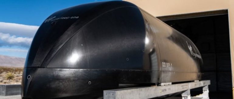 Hyperloop Ілона Маска вперше перевіз пасажирів