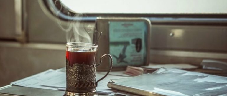 “Чай? Каву?”: Укразалізниця повертає в потяги продаж гарячих напоїв