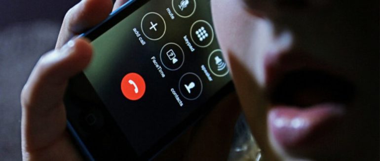 У Києві від коронавірусу померла жінка, яка два тижні лікувалася телефоном 