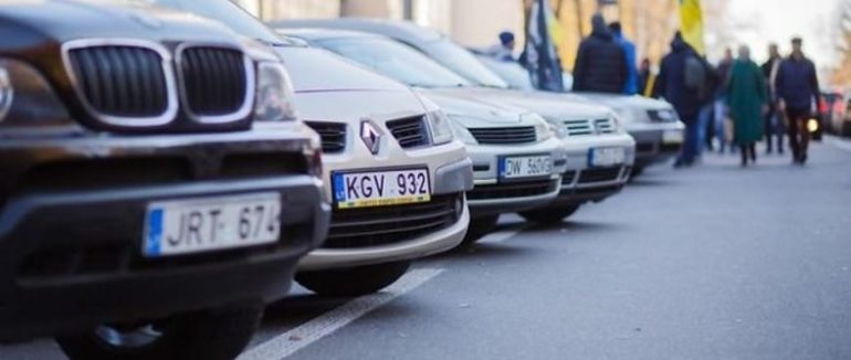 В уряді готові переглянути питання про доступне розмитнення: чого чекати “євробляхерам”