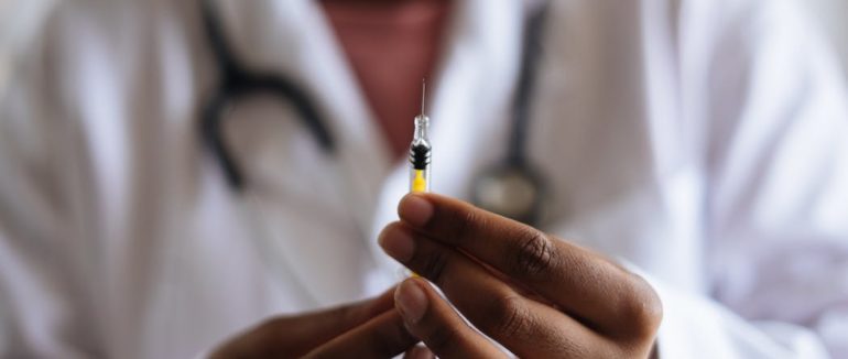 Антивакцинаторський скандал: в Україні хочуть розширити перелік обов’язкових щеплень