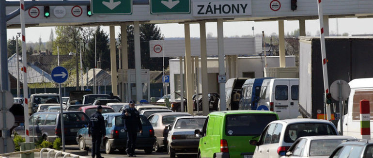 Черги на Закарпатті: велике скупчення авто одразу на двох КПП