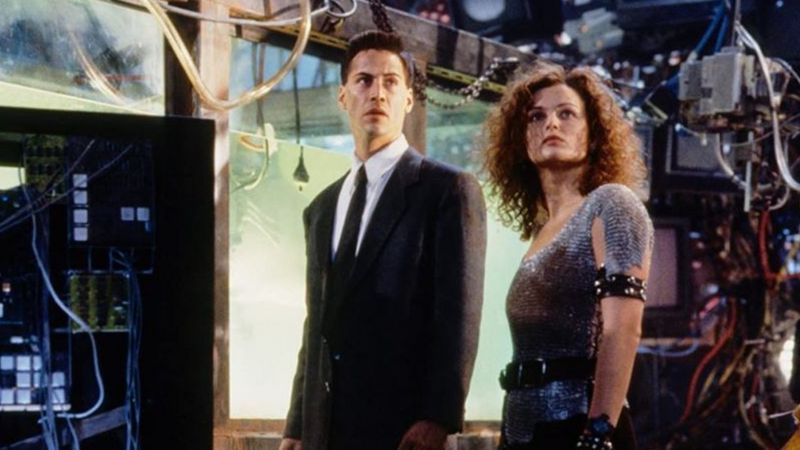 Дивні хвороби та кінець світу: як 2021 рік уявляли у фантастичних фільмах