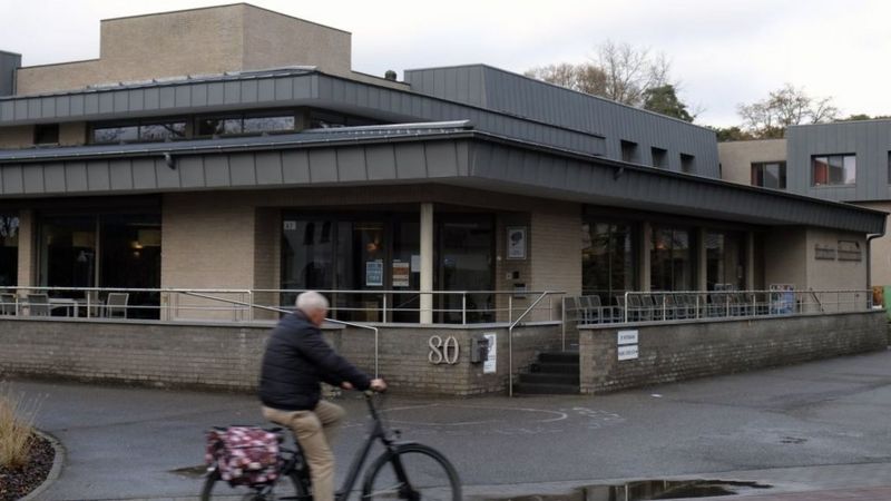 23 людини померли від Covid-19 у будинку для літніх після візиту "святого Миколая"