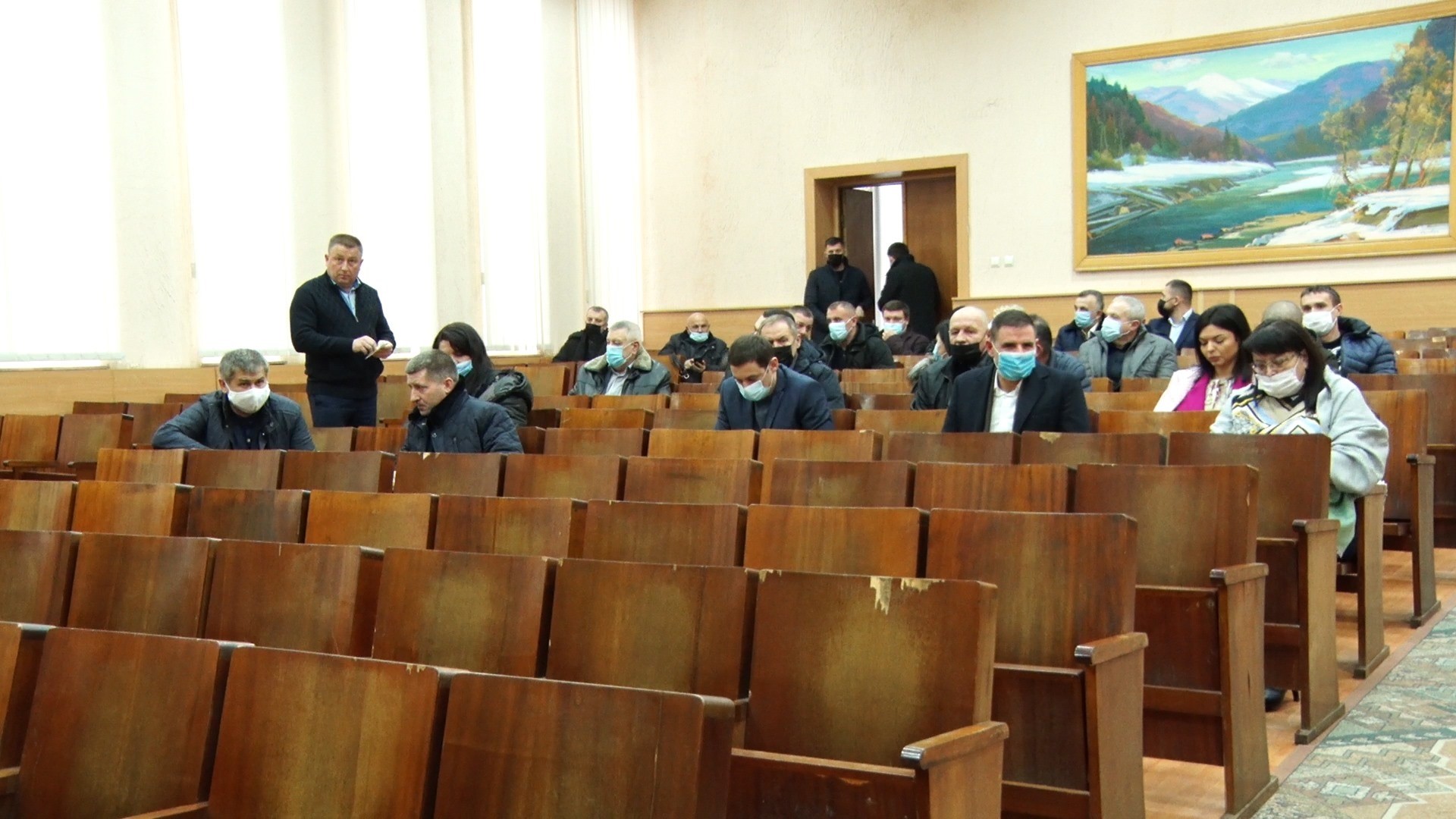 Заблокована діяльність: засідання Мукачівської райради вкотре зірвалося