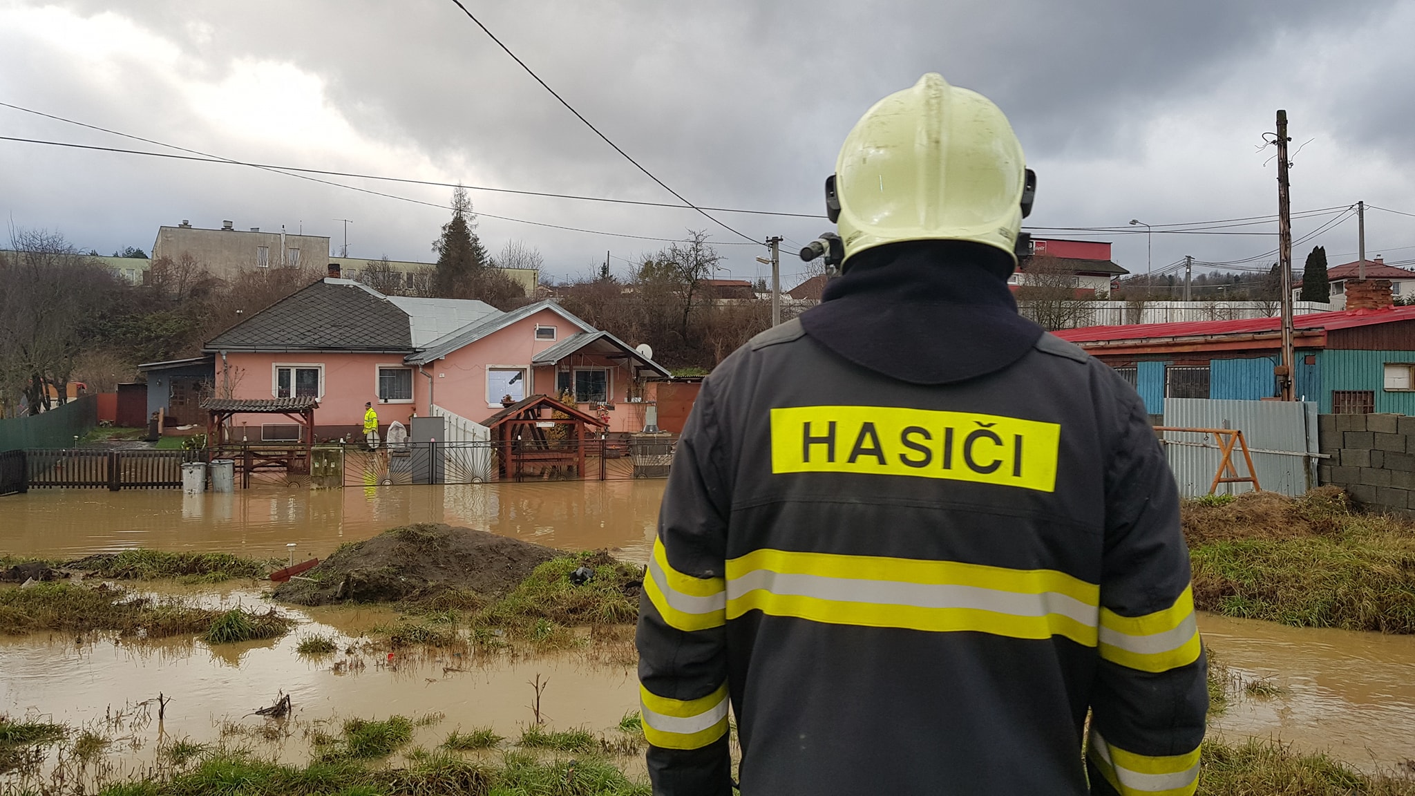 Лихо торкнулося чотирьох районів: Словаччина потерпає від повеней