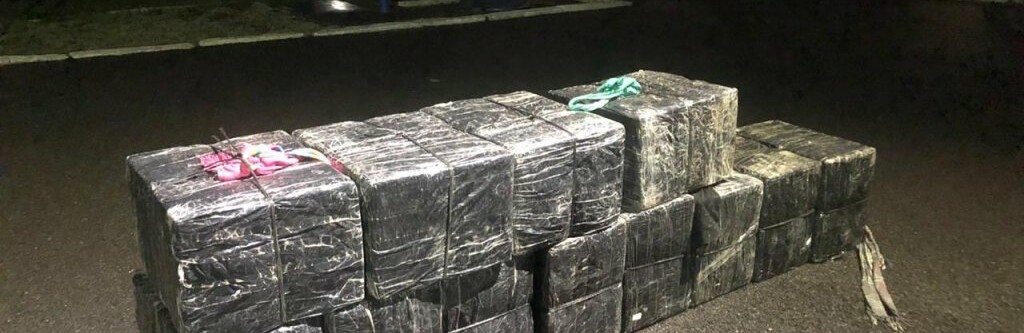 5800 пачок безакцизних цигарок: на Закарпатті зупинили чергову спробу контрабанди
