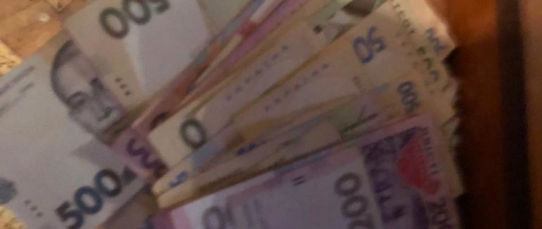 Обікрали незрячу: на Мукачівщині дві невідомі скористалися довірою жінки