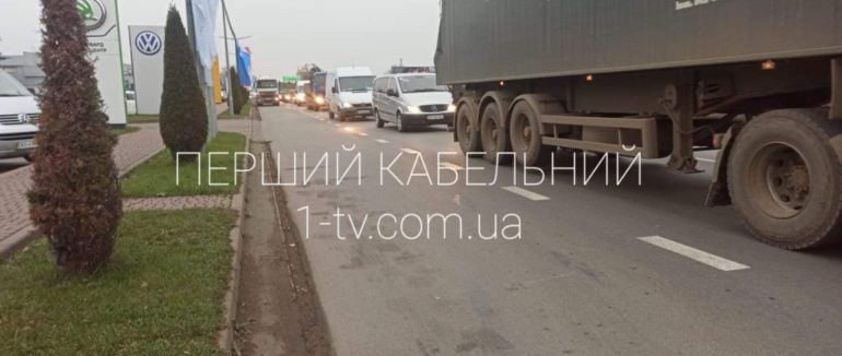 Замінування у Мукачеві: на виїзді з міста ускладнений рух
