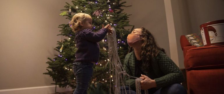 Повний локдаун на новорічні свята може серйозно вдарити по економіці