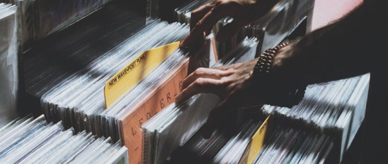 У США за тиждень продажі вінілових платівок побили історичний рекорд