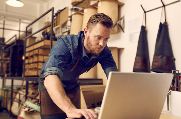 Закарпатські ФОПи зіткнулися з труднощами при отриманні обіцяних 8 тисяч компенсації