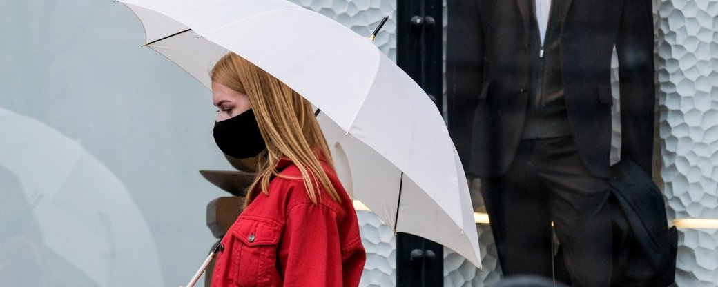 ВООЗ рекомендує носити маски людям, які перехворіли на COVID-19