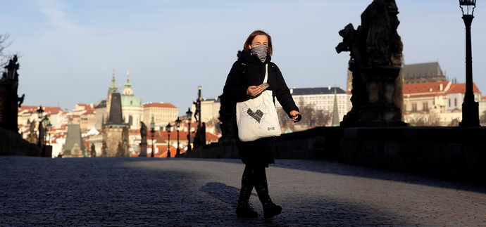 Уряд Чехії посилює карантин: обмеження стосуються підприємців