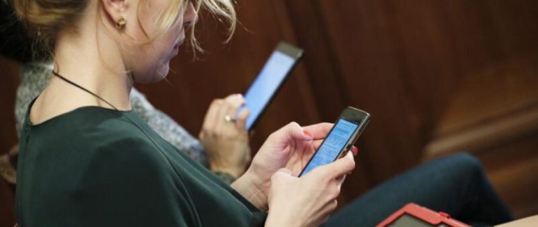 Відомі оператори зв’язку Київстар і Vodafone піднімають ціни на тарифи