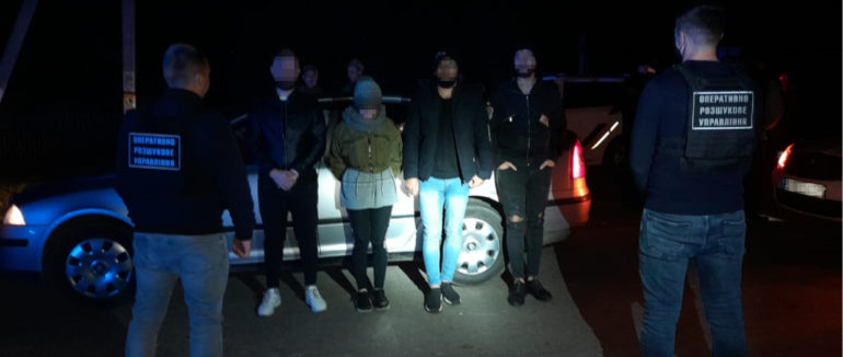 На Закарпатті викрито злочинну схему по переправці нелегалів