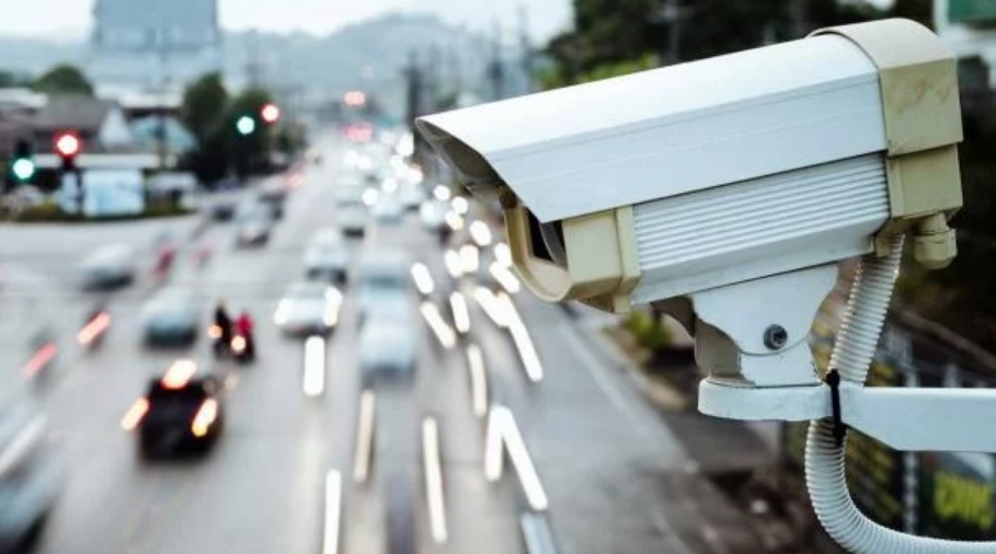 Відзавтра на трасі "Київ - Чоп" запрацюють система автоматичної фото та відеофіксації порушень ПДР